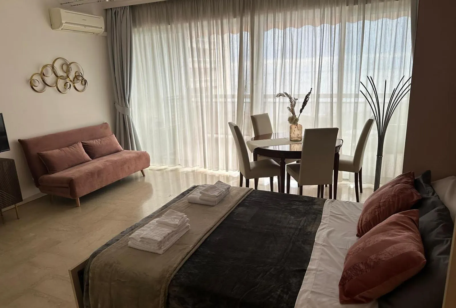 Maison Blanc Monte Carlo Apartment