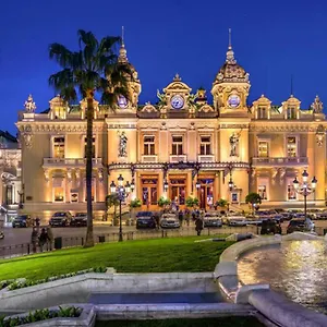 Apartment New Designer Next To Casino Square With Ac & Internet, Monte Carlo