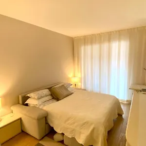 Monaco, Elegant & Quiet Renovated Apartment, In Fontvieille District, With Terrace & Pool, 15min Walk To F1 Grand Prix Monte-Carlo