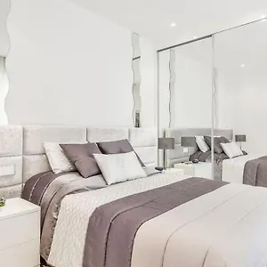 Apartment Charming 1br In Heart Of, Monte Carlo